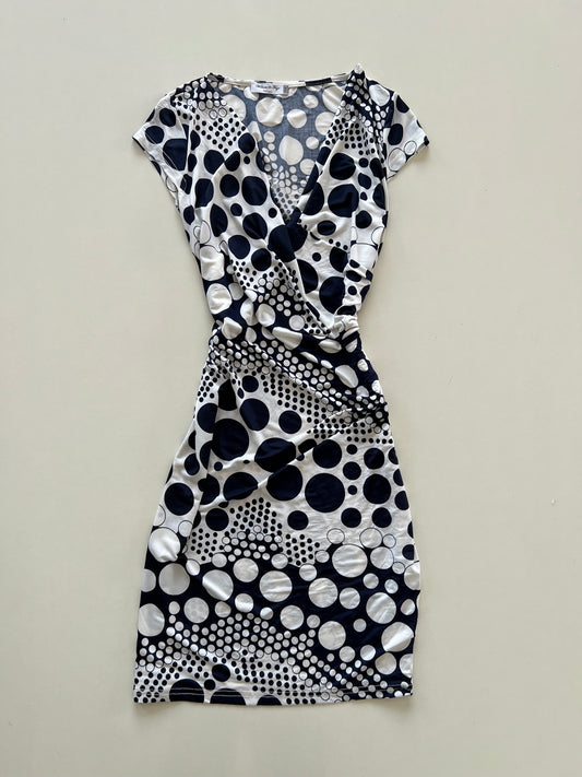 Vintage Ruffle Dress-Bust 38 to 40
