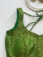 Load image into Gallery viewer, Desi Top-Bust 30
