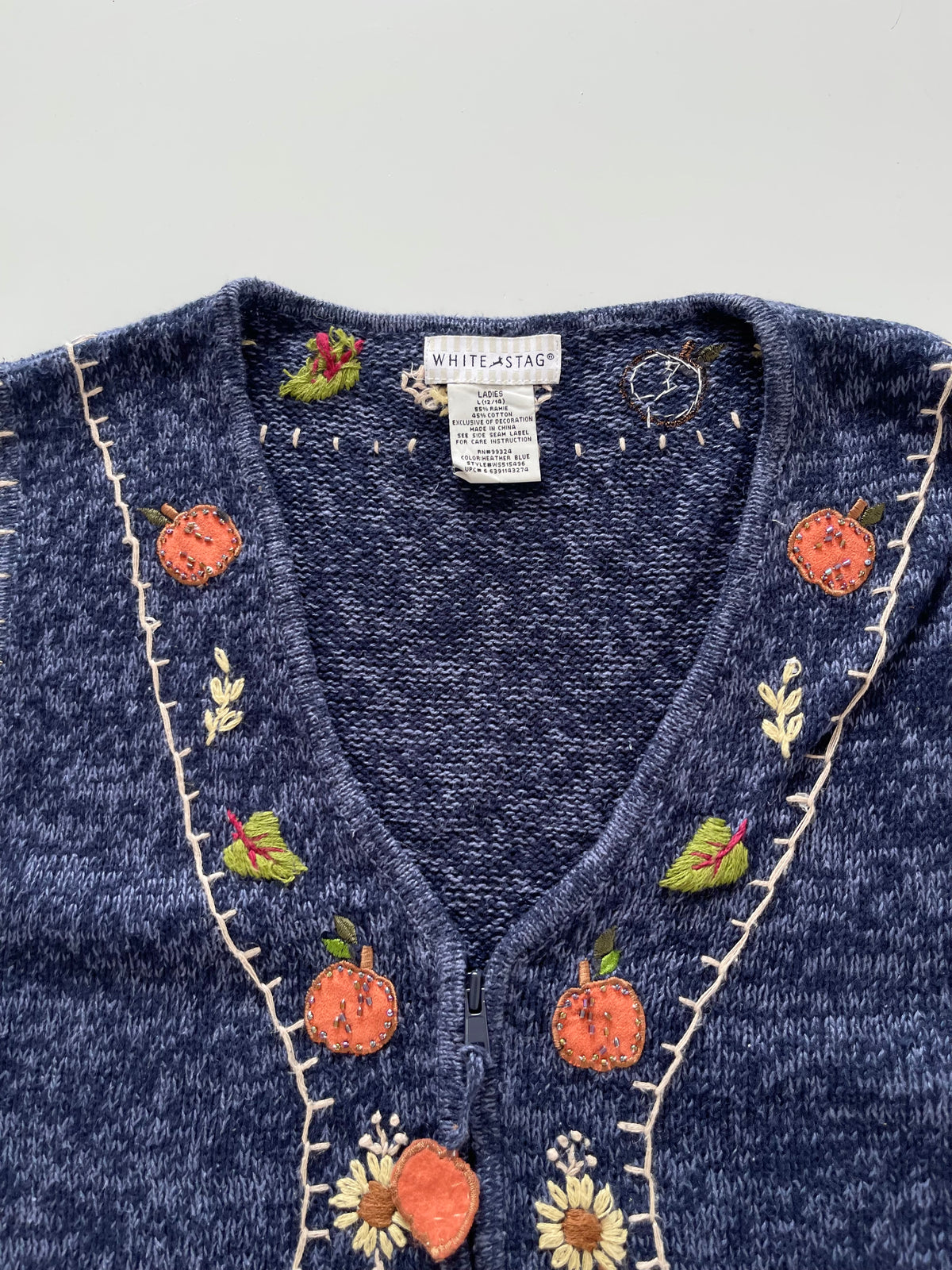 White Stag Embroidered Christmas Vest Zipper -Bust 44