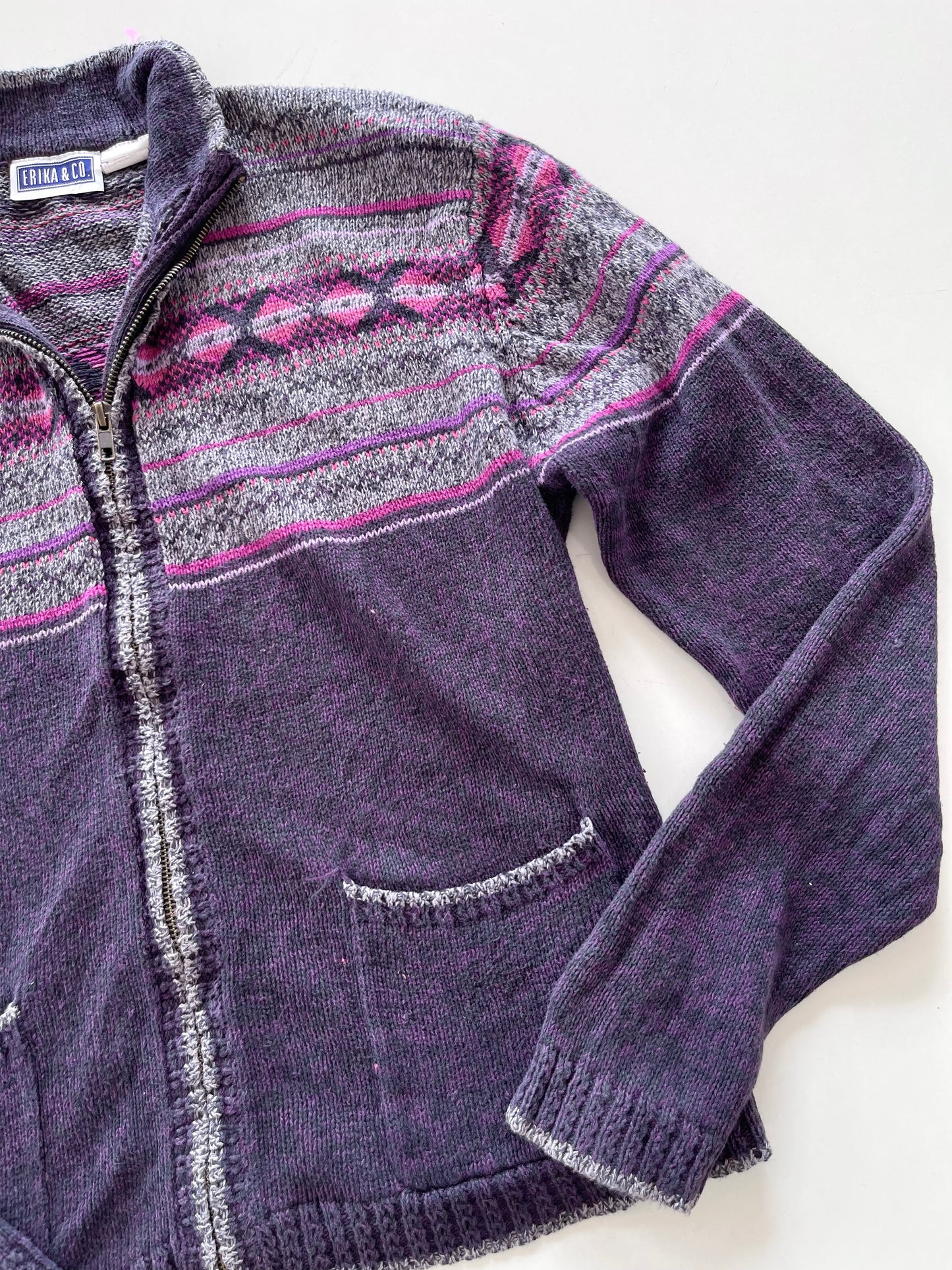 Erika & Co.Embroidered Zipper -Bust 44
