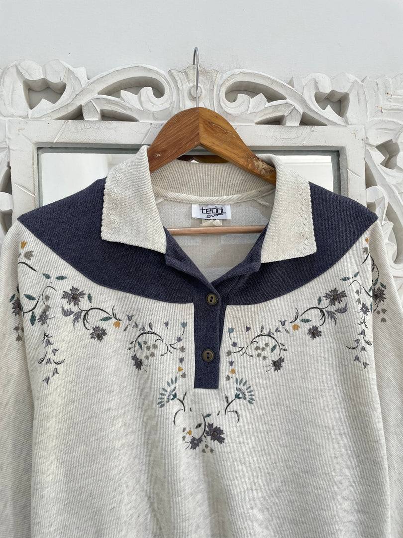 Embroidered Sweater-Bust 44