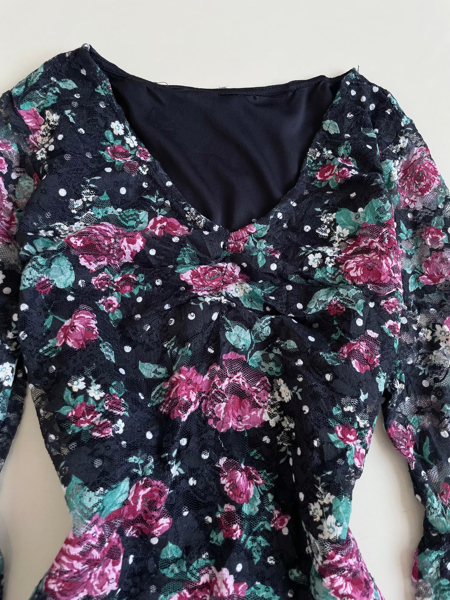 Vintage Ruffle Top-Bust 32 to 34