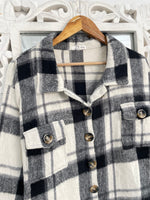 Load image into Gallery viewer, Super Thick Shacket-Chest 50