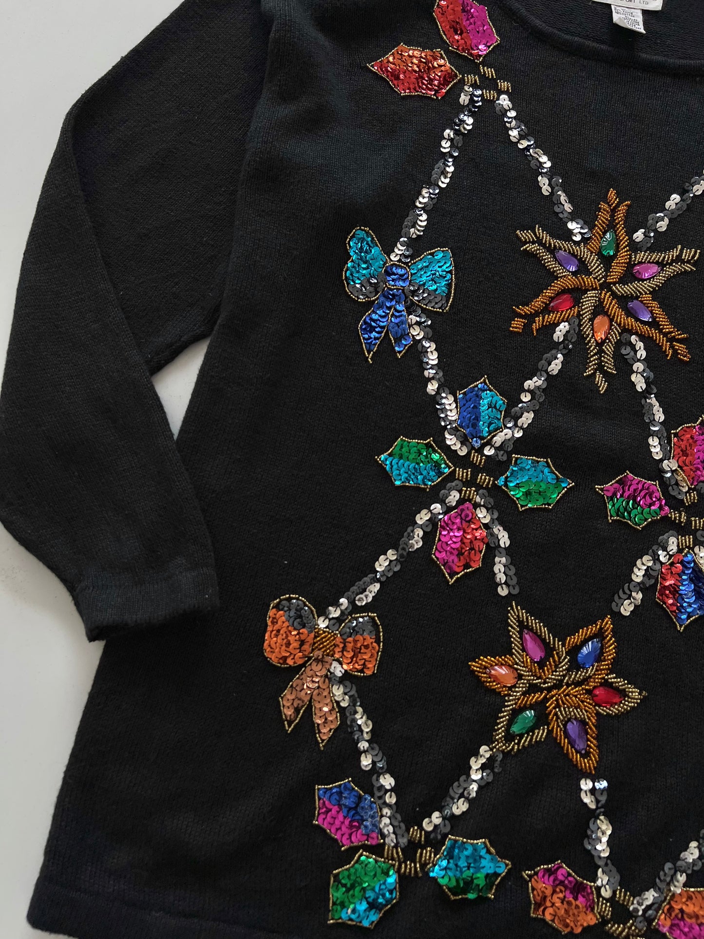 SML Hand Embroidered Sweater-Bust 50
