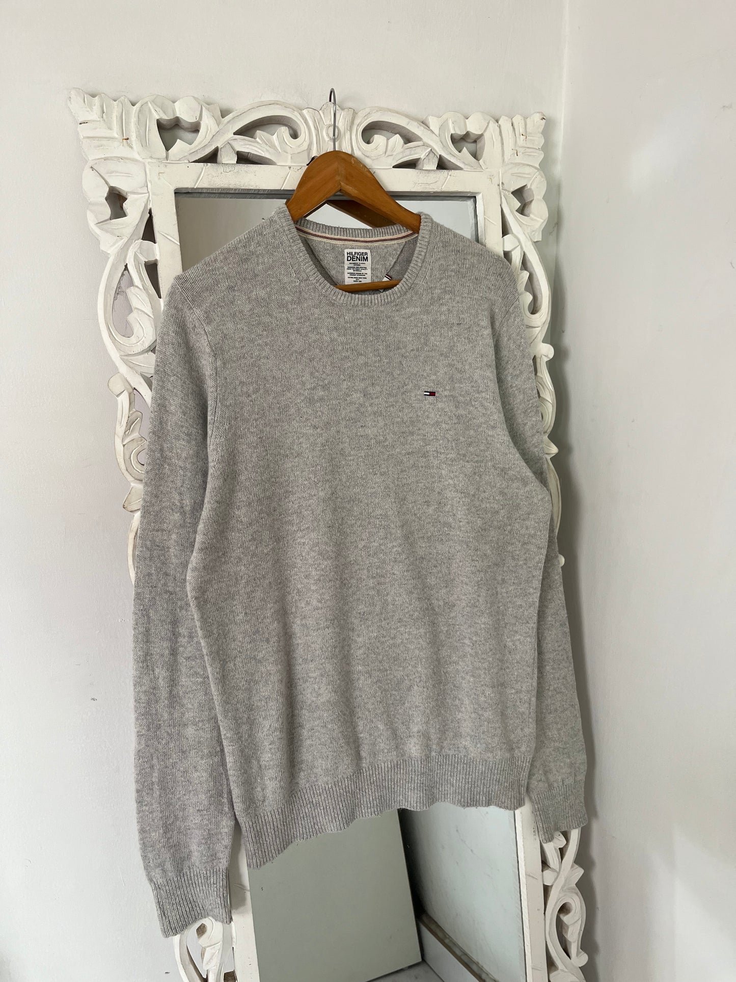 Vintage Tommy Hilfiger Sweater-Chest 42