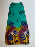 Load image into Gallery viewer, Vintage Long Skirt-Waist 30 to 34