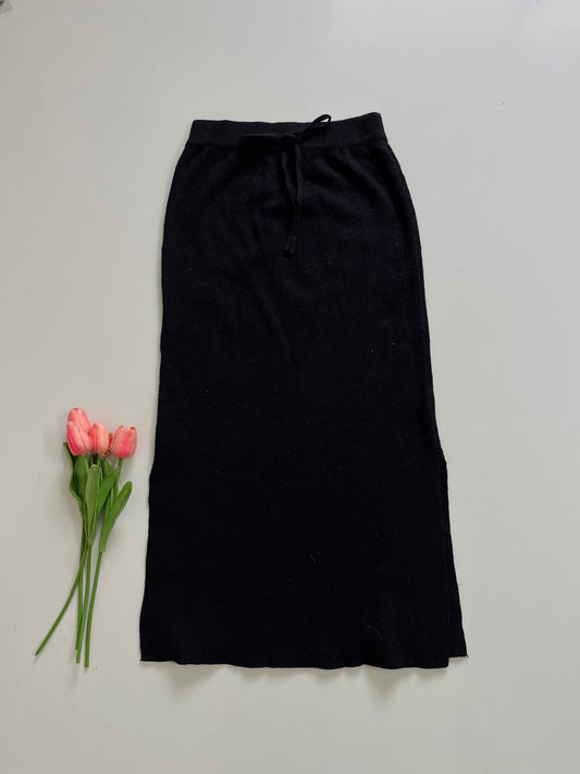 DRAWSTRINGS WINTER SKIRT - WAIST 24 TO 28