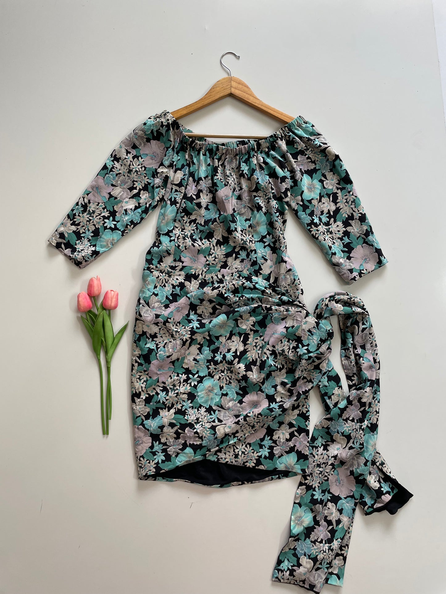 FLORAL WRAPAROUND DRESS - BUST 30 to 32