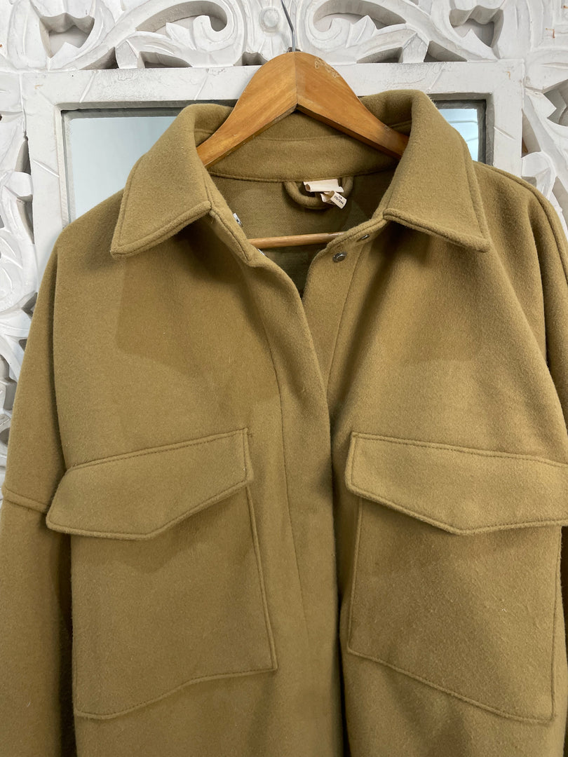 H&m Super Duper Thick Shacket-Chest 54 (tag L)