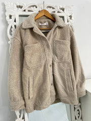 Bershka Super Duper Thick Shacket-Chest 42