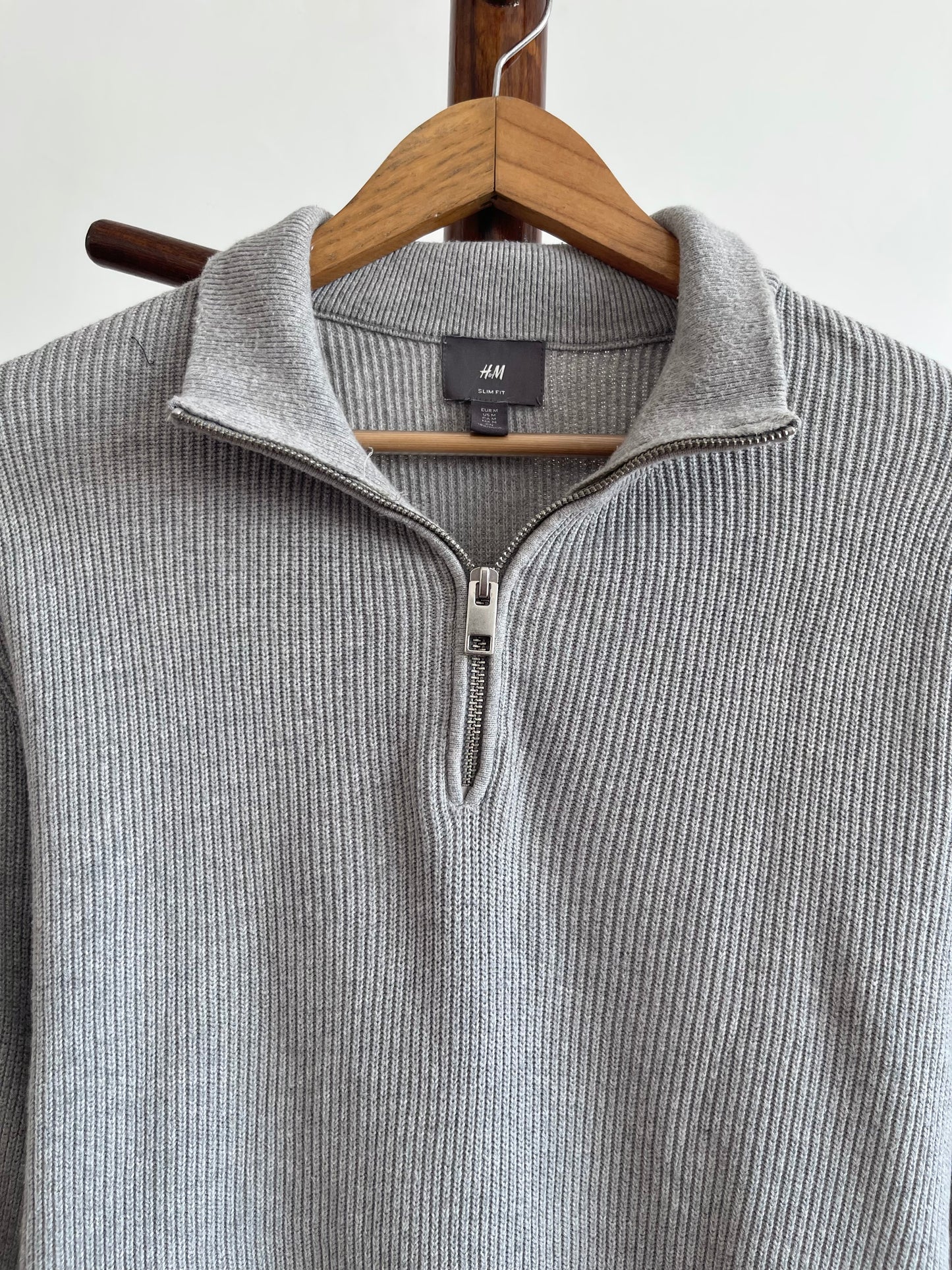 H&M Sweater-Bust 44