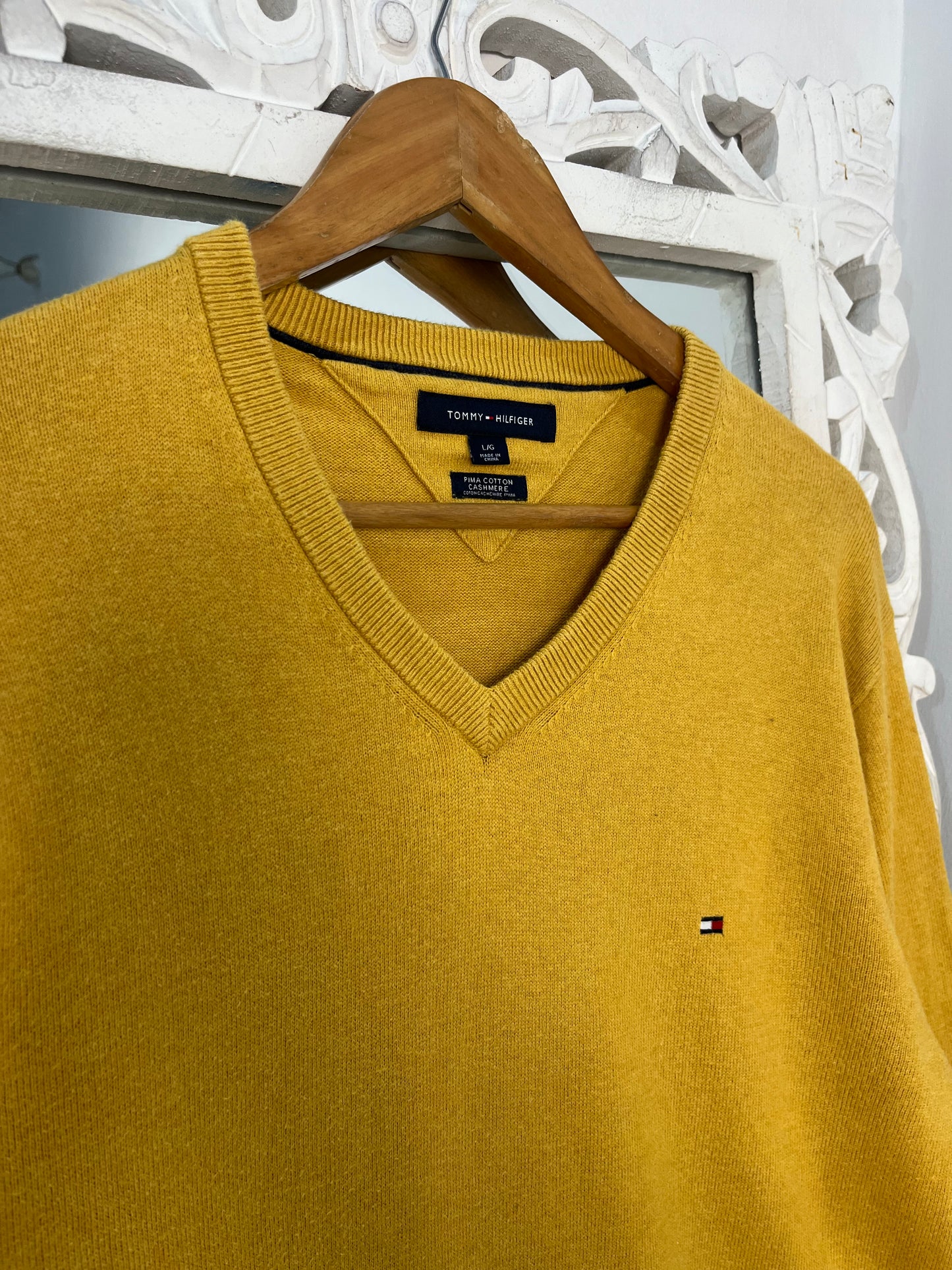 Vintage Tommy Hilfiger Sweater-Chest 42