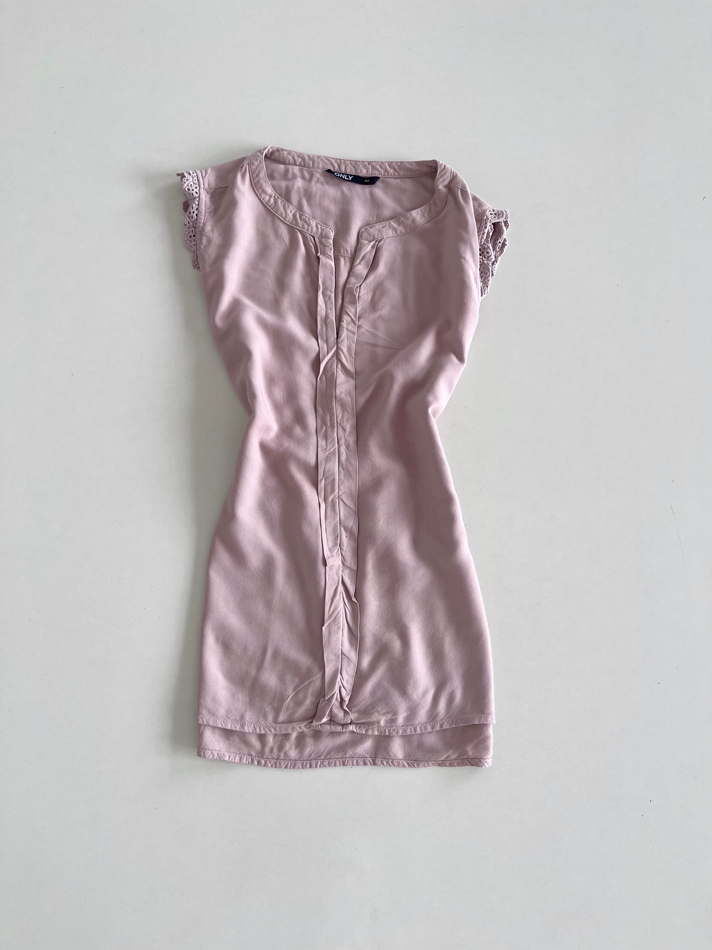Only Top-Bust 42