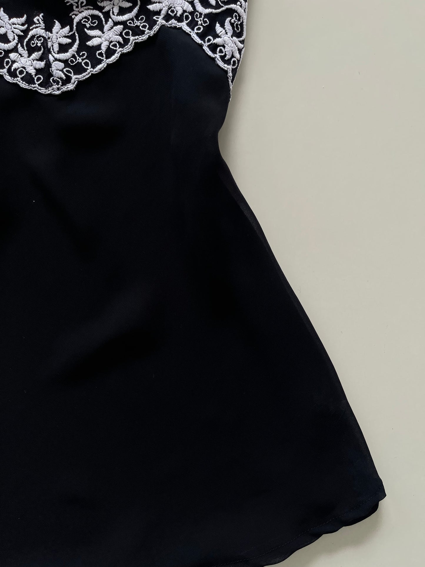 Paloma Embroidered Sheer Top-Bust 34