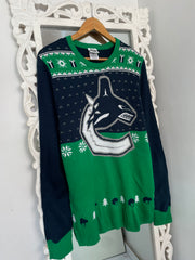 Christmas Sweater-Chest 40