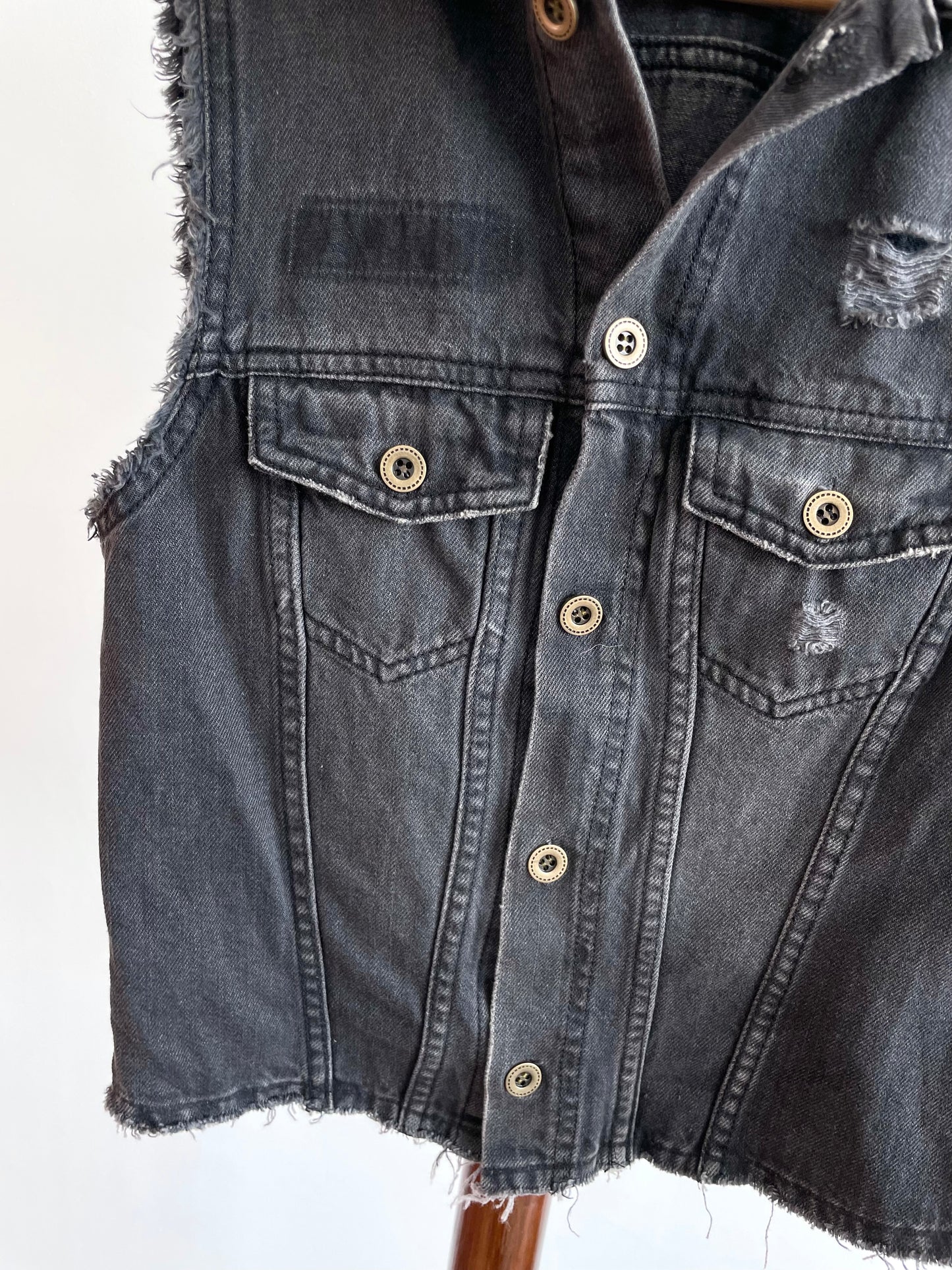 H&M Denim Vest-Chest 30