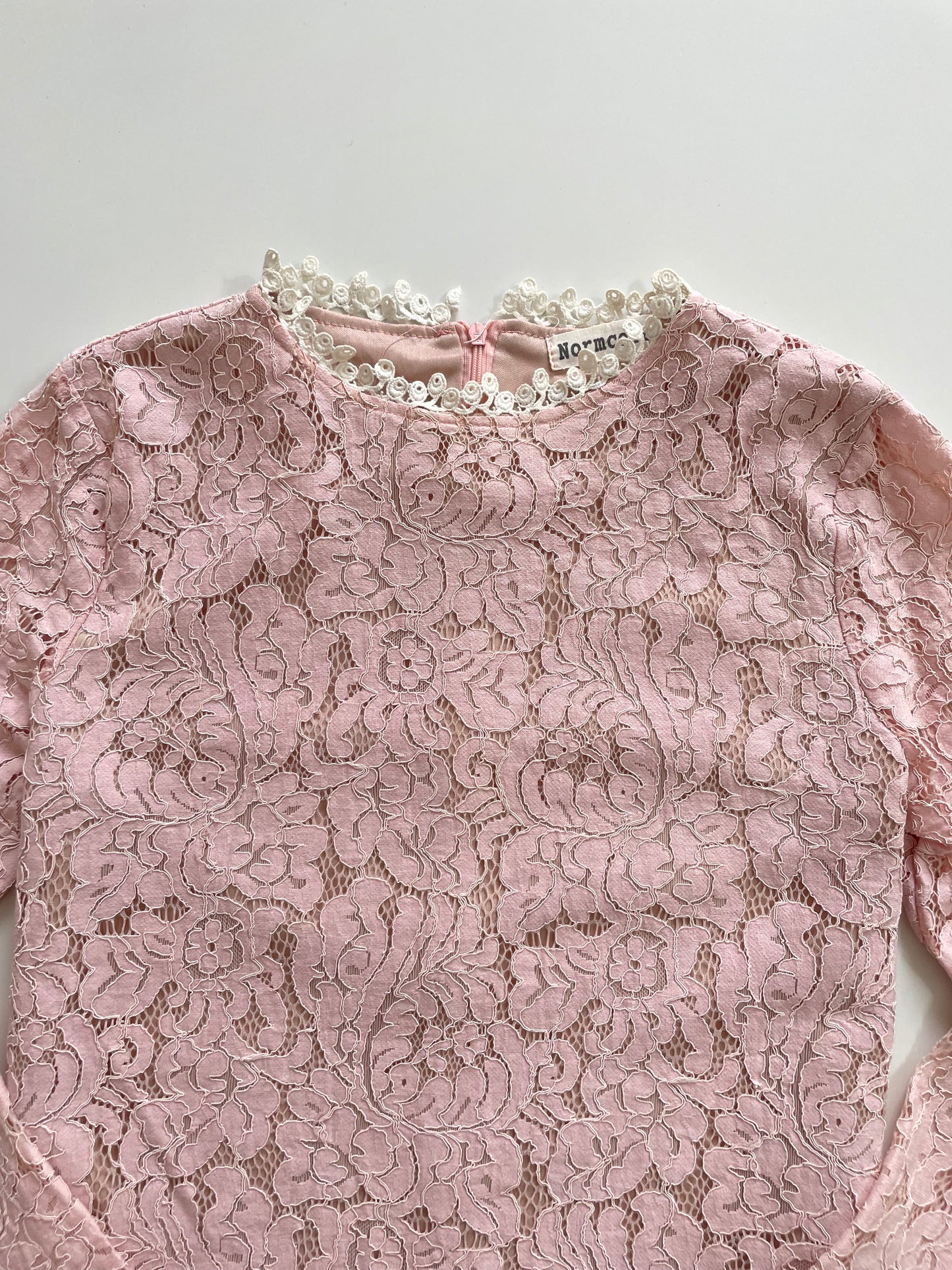 NORMCORE BABY PINK LACE FULLY LINED TOP - BUST 36