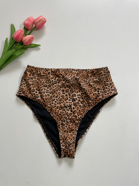 BIKINI SET - BUST 30 to 32 , WAIST 24 to 28