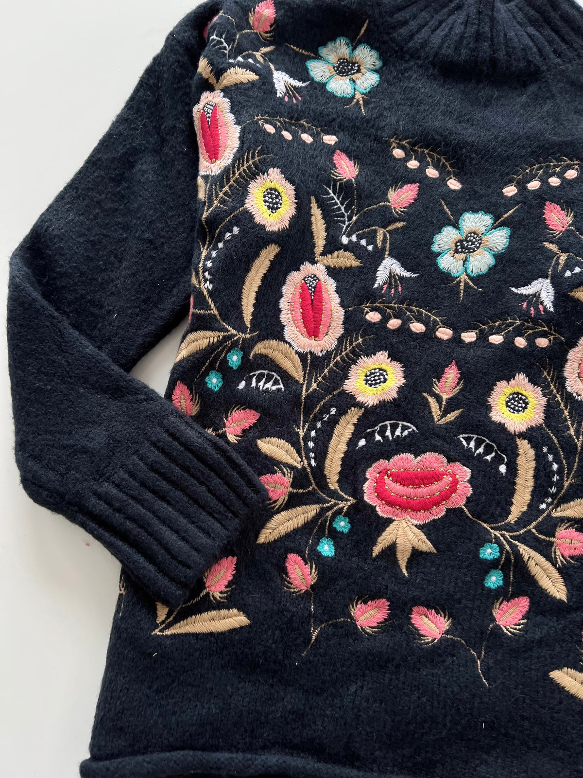 Cliche Embroidered Sweater-Bust 40