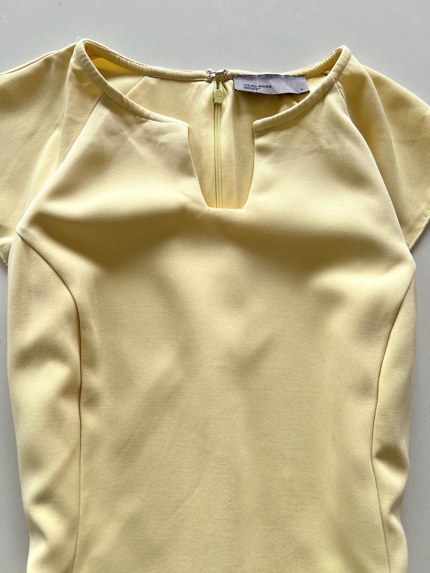 Vero Moda Butter Yellow Dress-Bust 36