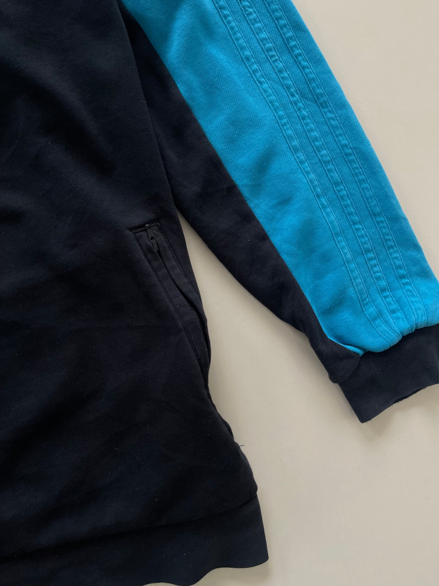 Adidas Vintage Zipper-Bust 52