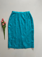 Load image into Gallery viewer, 100% SILK SOLID SKIRT - WAIST 30
