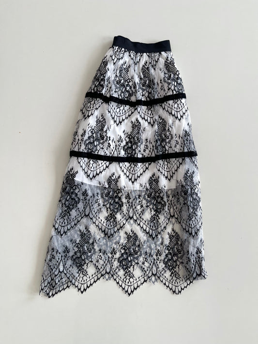 Vintage Lace Skirt-Waist 26 to 32