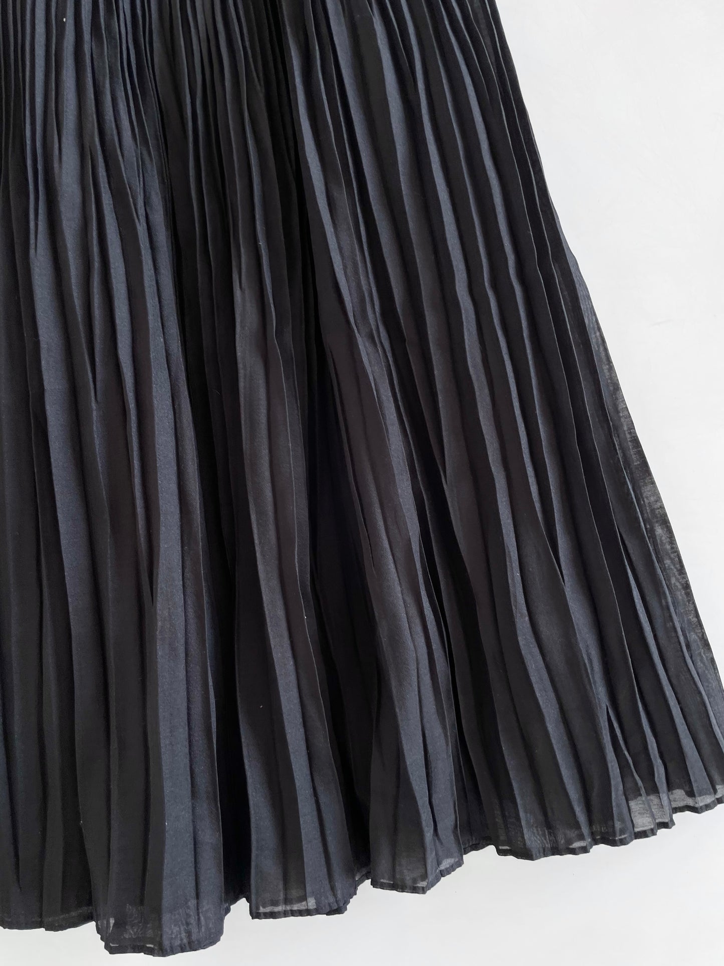 Pleated Tagged Skirt-Waist 30 to 32