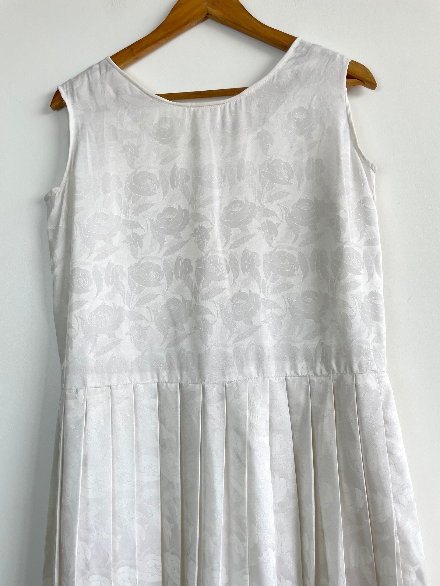 Dress-Bust 38