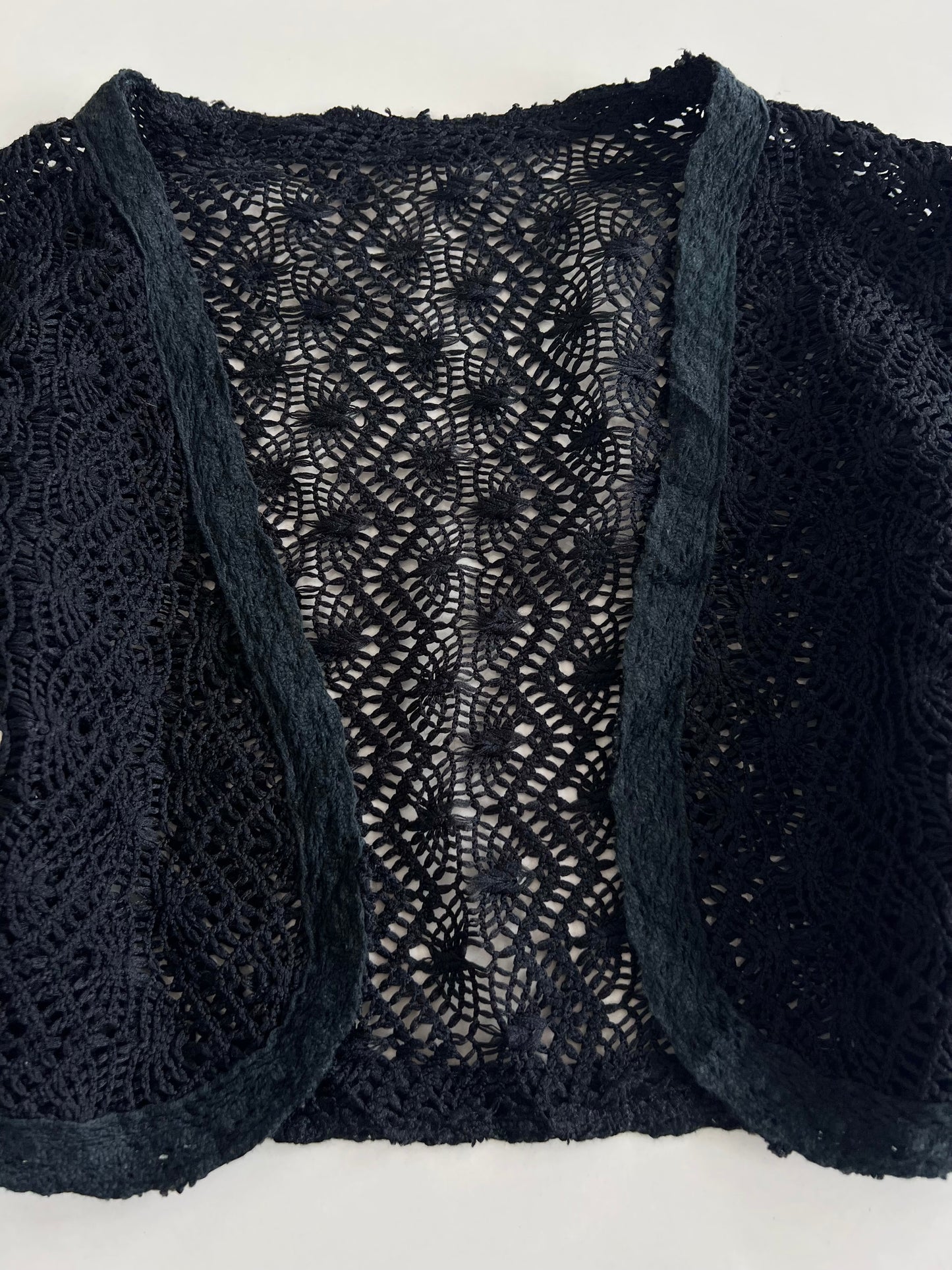 Sheer Vintage Shrug-Bust 38