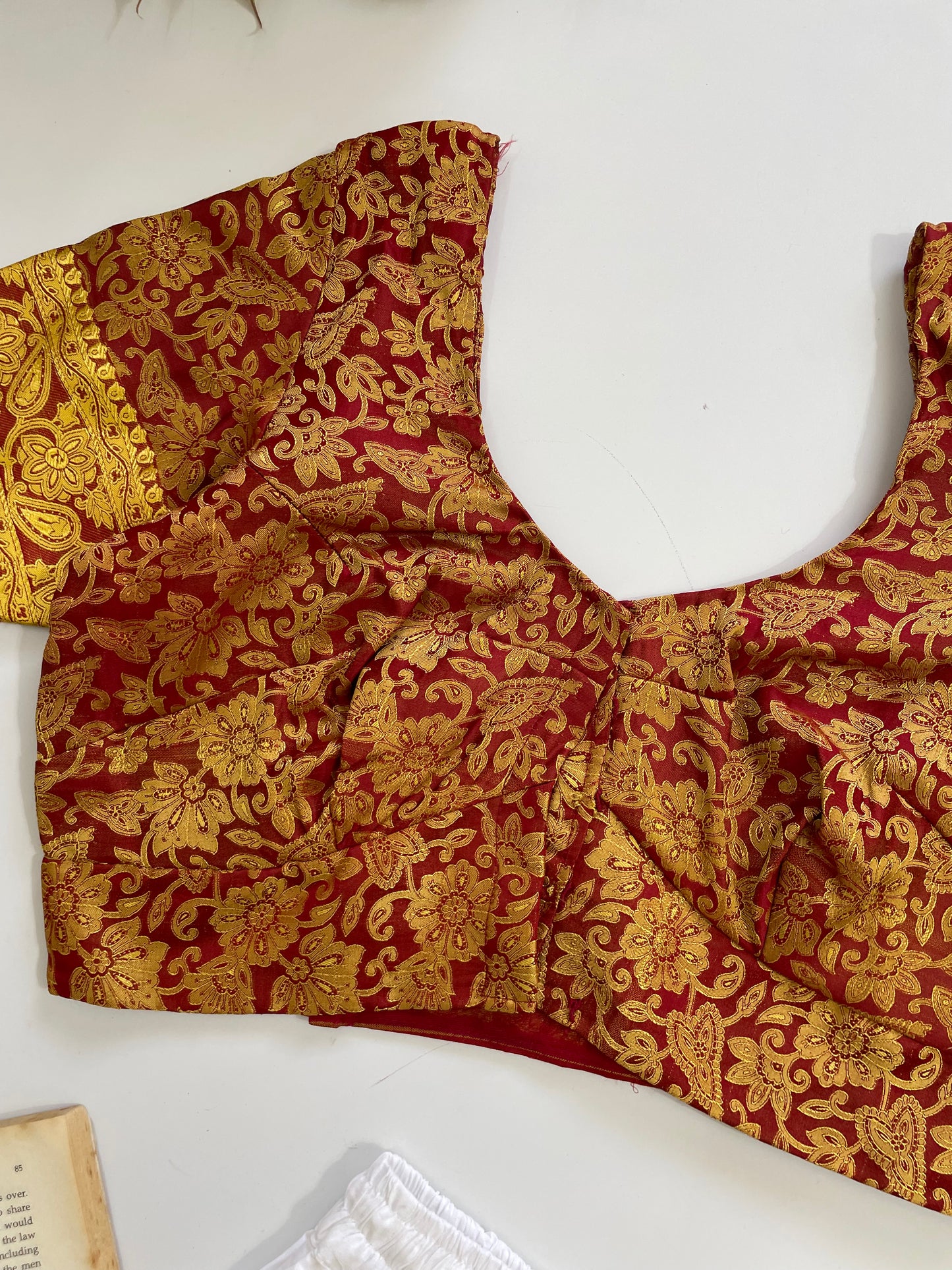 Desi Top-Bust 34