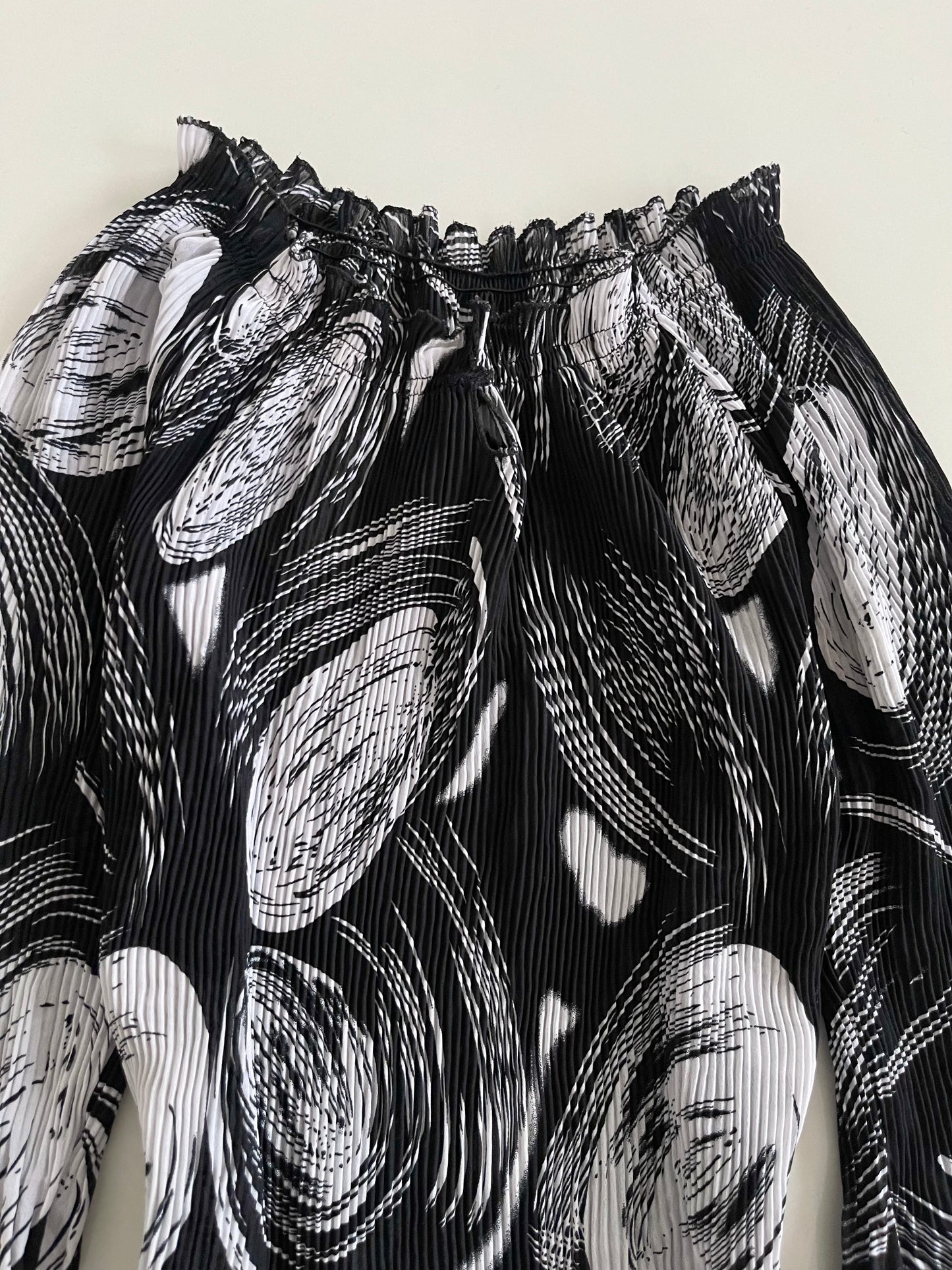 Vintage Pleated Top-Bust 32 to 34