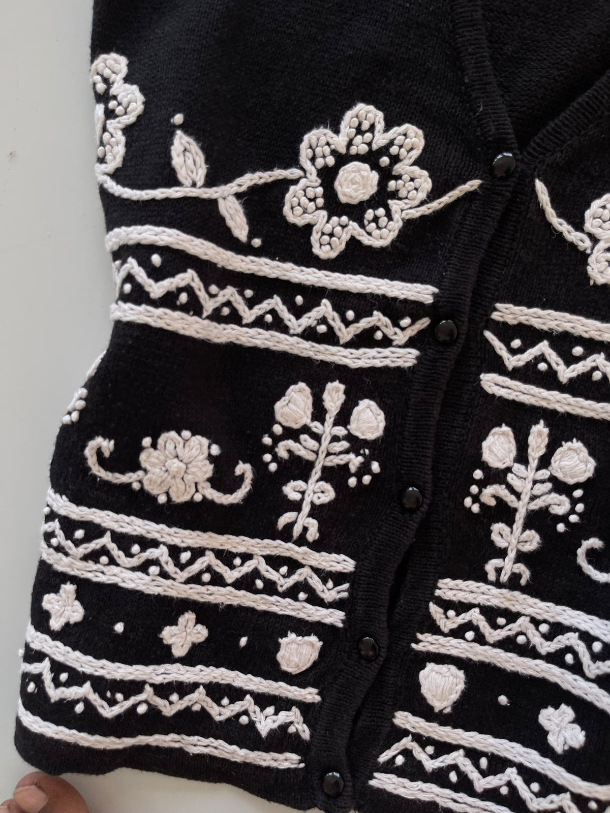 Geomoda Embroidered Vest Sweater-Bust 42