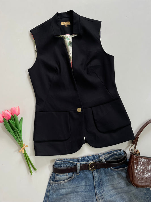 Ted Baker London Black Waistcoat - Bust 38