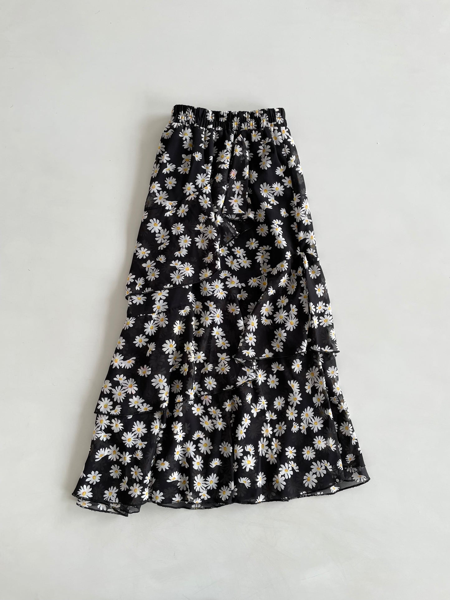 Daisies Ruffle Skirt-Waist 28 to 34