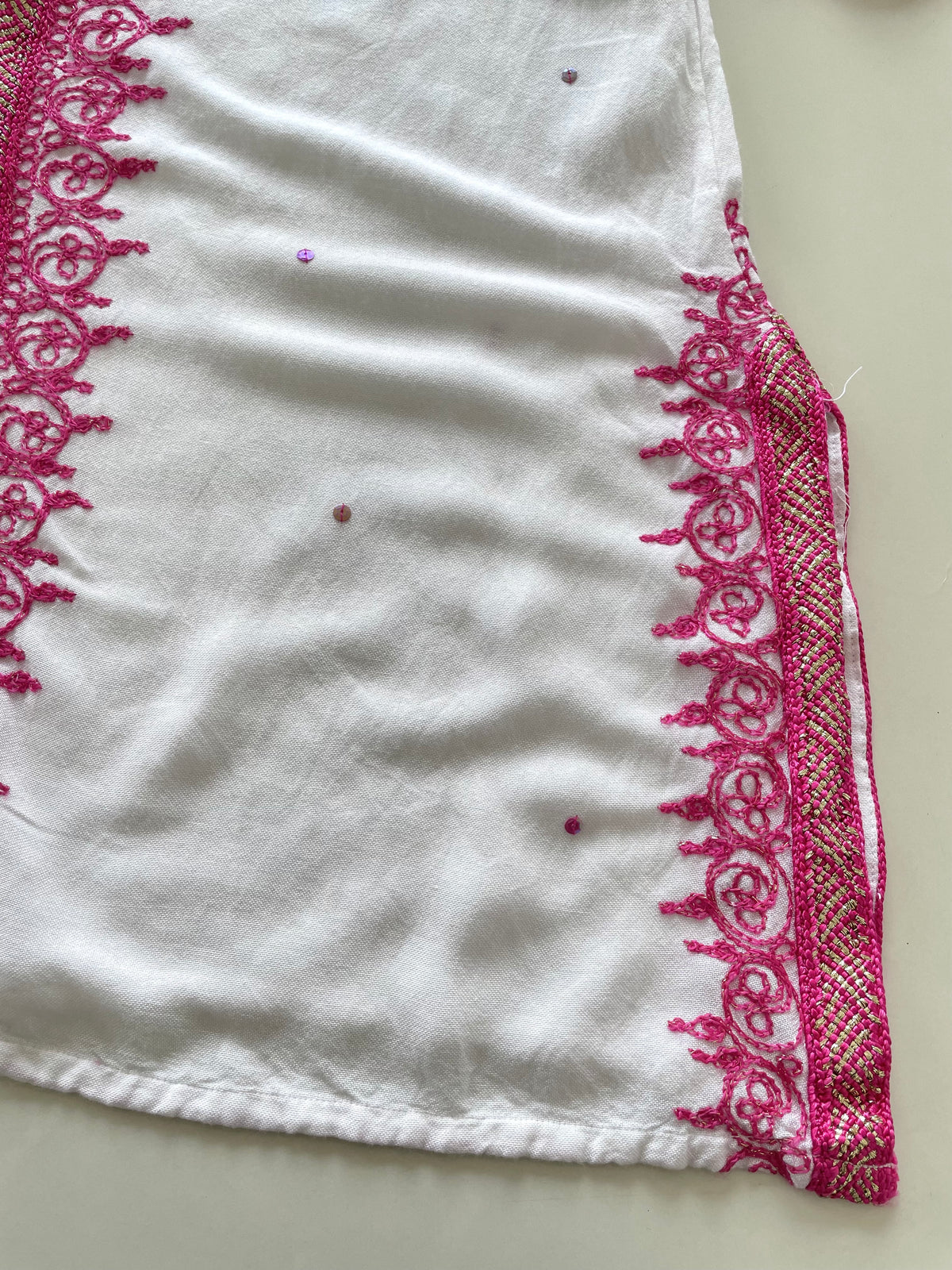 Embroidered Kurta-Bust 46