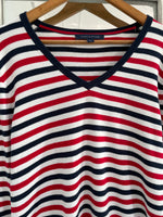 Load image into Gallery viewer, Vintage Tommy Hilfiger Top-Bust 42 to 44