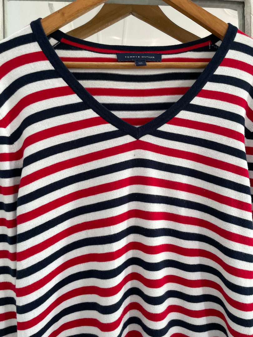 Vintage Tommy Hilfiger Top-Bust 42 to 44
