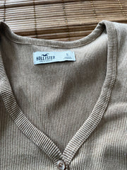 Hollister Pre Winter Top-Bust 30 to 32