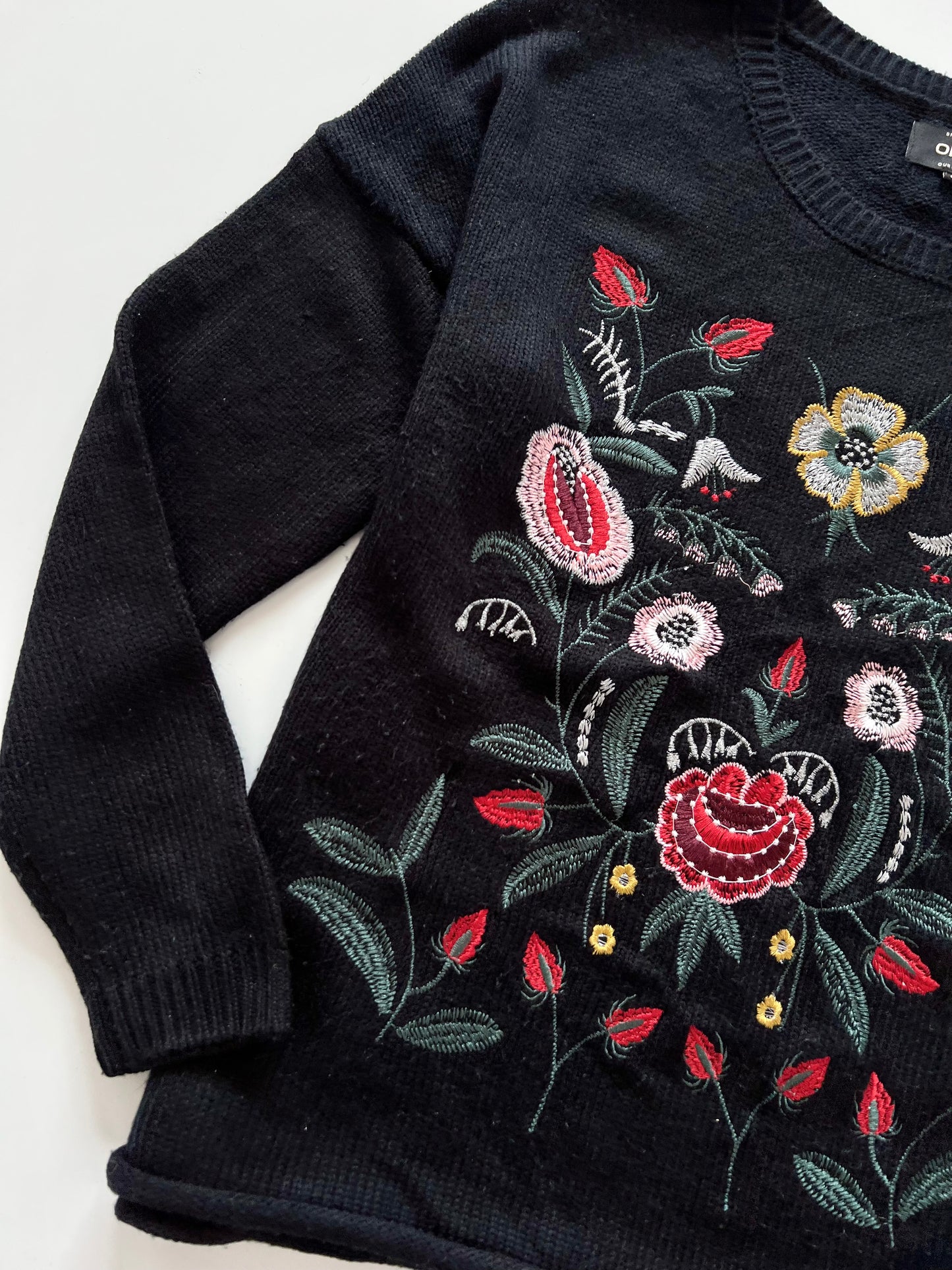 Only Embroidered Sweater-Bust 46