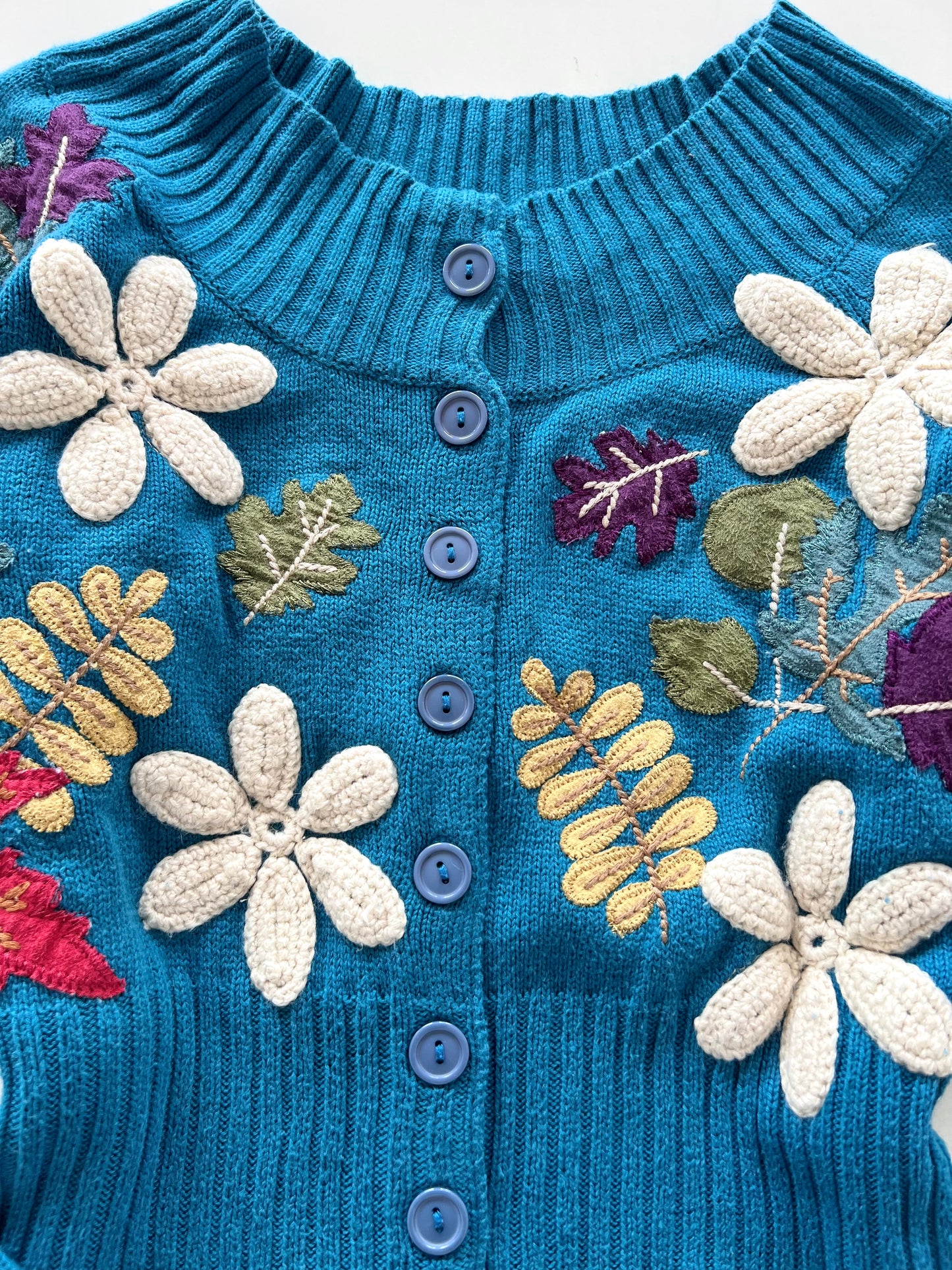Classic Elements Vintage Embroidered  Sweater-Bust 40