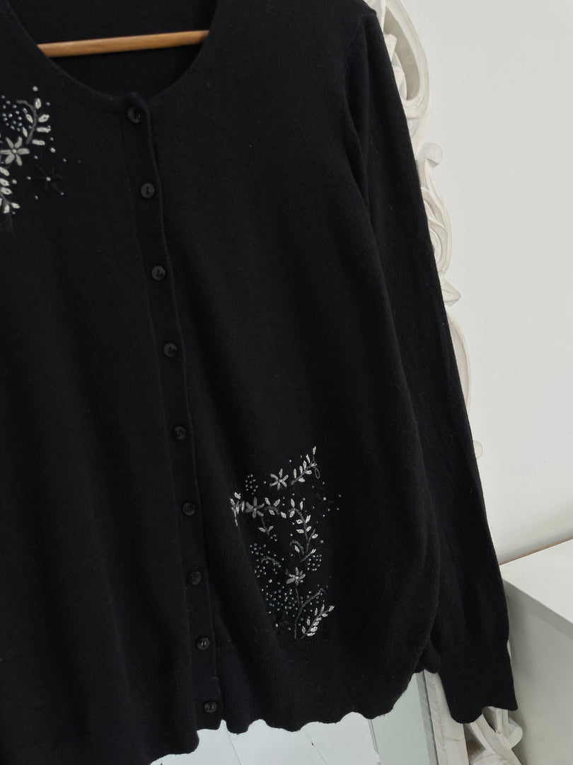 Encore Embroidered Vintage Sweater-Bust 46