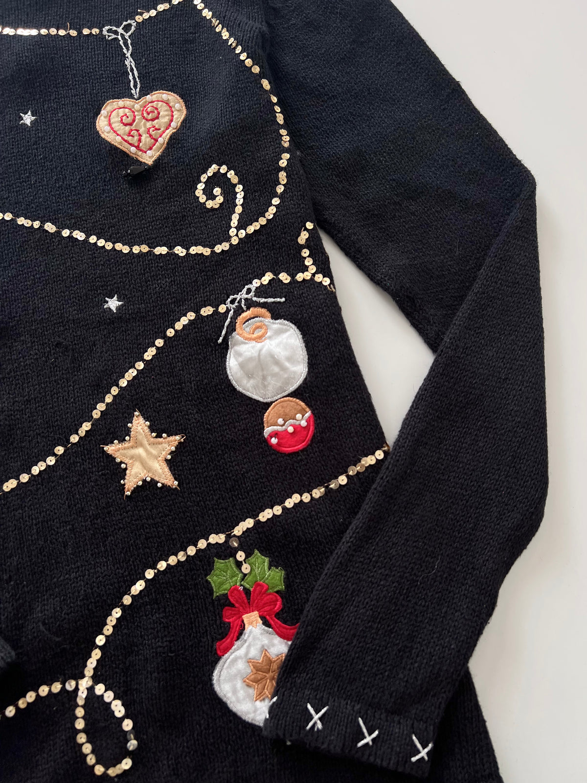 Basic Editions Embroidered Christmas Sweater-Bust 38