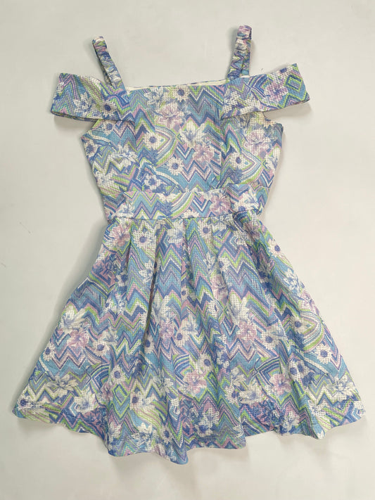 Dress-Bust 32