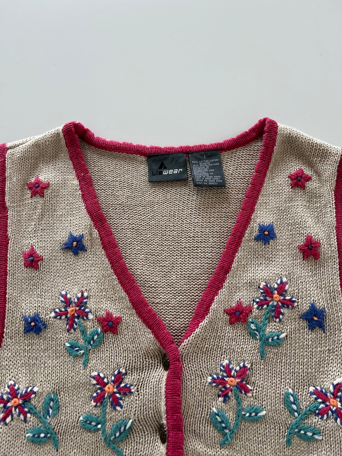 Liz Wear Embroidered Sweater-Bust 40
