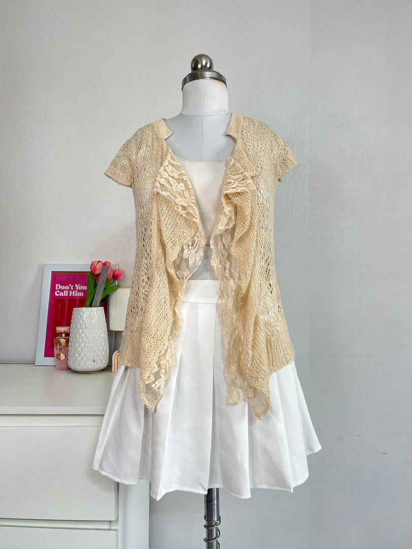 BISQUE LACE SHRUG - BUST 30 TO 34