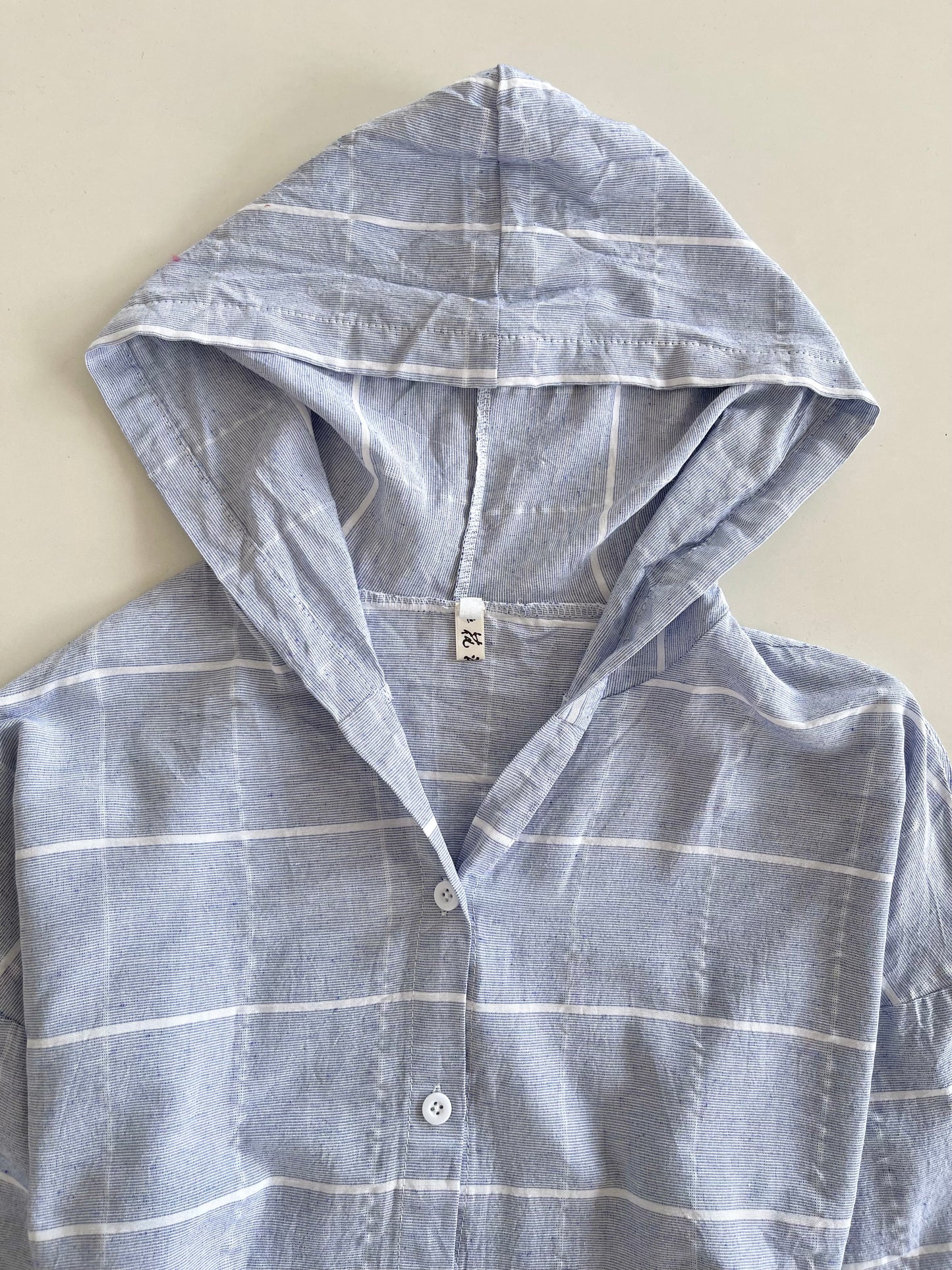 Hooded Shirt-Bust  40