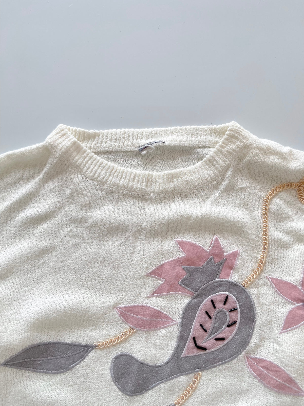 Embroidered Sweater-Bust 46