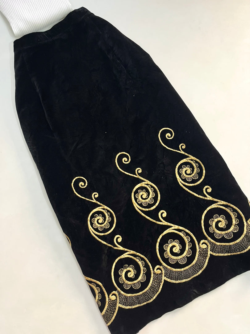 Chenille Embroidered Skirt-Waist 30