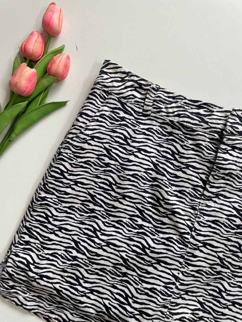 ZEBRA PRINT SKIRT - WAIST 32 to 34